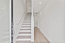 Picture of 2506 W Cleveland Street Unit 18, Tampa, FL 33609