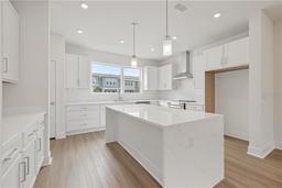 Picture of 2506 W Cleveland Street Unit 18, Tampa, FL 33609