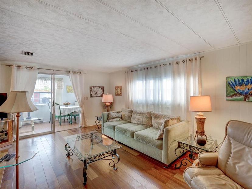Picture of 16940 Us Highway 19 N Unit 423, Clearwater FL 33764