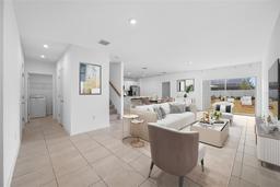 Picture of 5913 Laurelcrest Glen, Palmetto, FL 34221