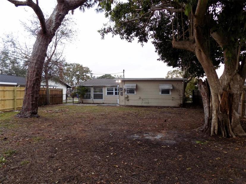 Picture of 435 92Nd Avenue N, St Petersburg FL 33702