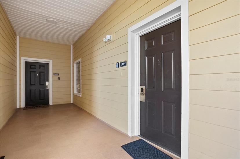Picture of 3050 Pirates Retreat Court Unit 303, Kissimmee FL 34747