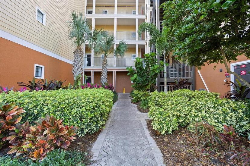 Picture of 3050 Pirates Retreat Court Unit 303, Kissimmee FL 34747