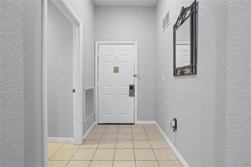 Picture of 3050 Pirates Retreat Court Unit 303, Kissimmee FL 34747