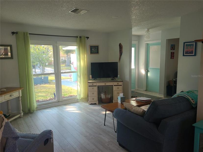 Picture of 1279 Dinnerbell Lane E, Dunedin FL 34698