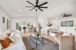 Picture of 3426 Reynoldswood Drive, Tampa, FL 33618