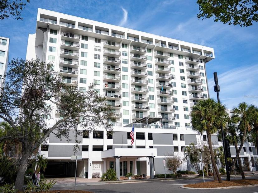 Picture of 101 S Gulfstream Avenue Unit 10E, Sarasota FL 34236