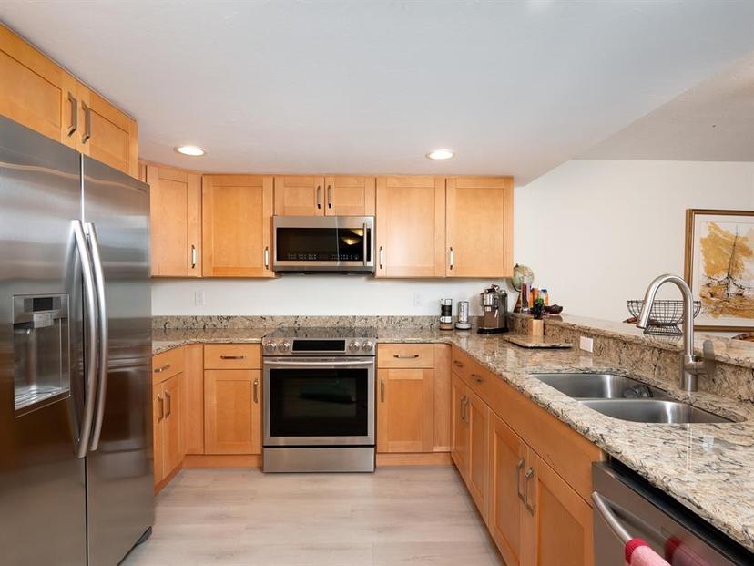 Picture of 101 S Gulfstream Avenue Unit 10E, Sarasota FL 34236