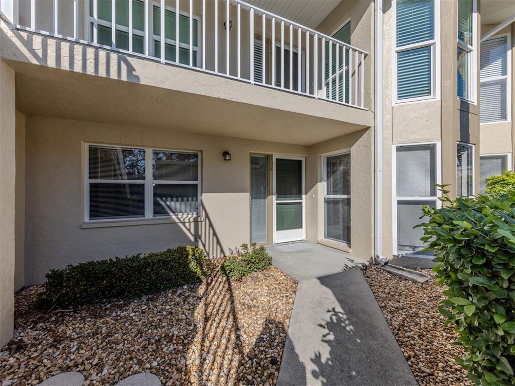 Picture of 801 Waterside Drive Unit 102, Venice, FL 34285