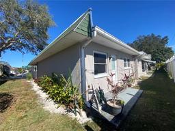 Picture of 883 Sky Loch Drive S, Dunedin, FL 34698