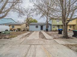 Picture of 2419 Rio Pinar Lakes Boulevard, Orlando, FL 32822