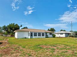 Picture of 914 E 2Nd Street, Englewood, FL 34223