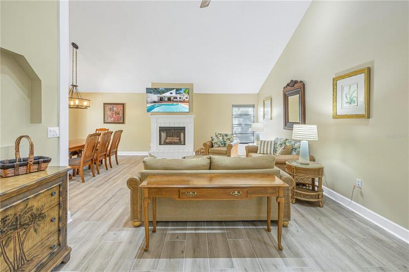 Picture of 752 Tropical Circle, Sarasota FL 34242
