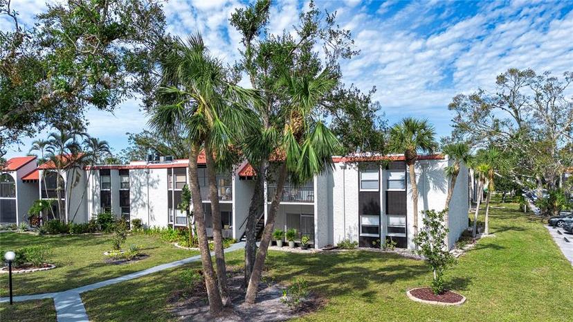 Picture of 3259 Beneva Road Unit 102, Sarasota FL 34232
