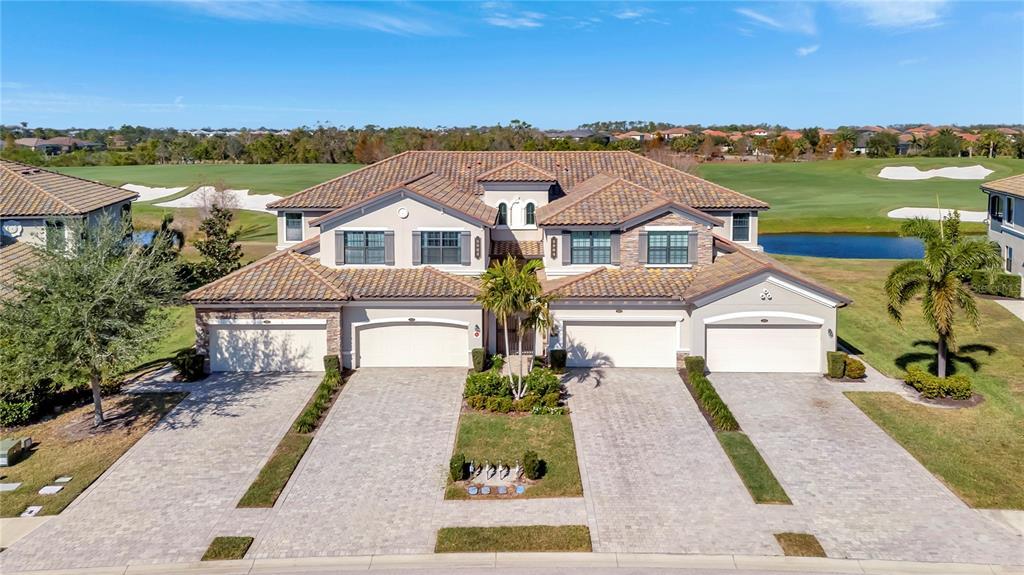 Picture of 5904 Wake Forest Run Unit 102, Bradenton, FL 34211