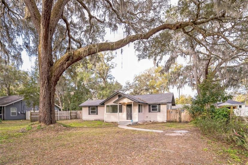 Picture of 308 Wade Avenue, Deland FL 32724