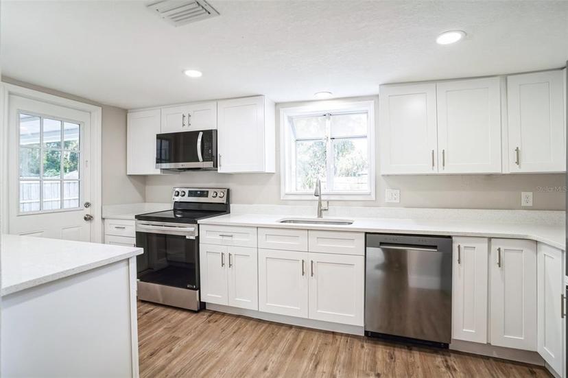 Picture of 308 Wade Avenue, Deland FL 32724
