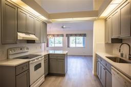 Picture of 8282 Parkside Dr, Englewood, FL 34224