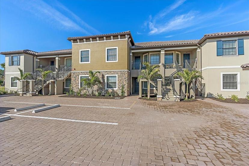Picture of 12410 Osorio Court Unit 101, Sarasota FL 34238