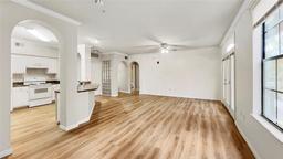 Picture of 911 N Orange Avenue Unit 321, Orlando, FL 32801