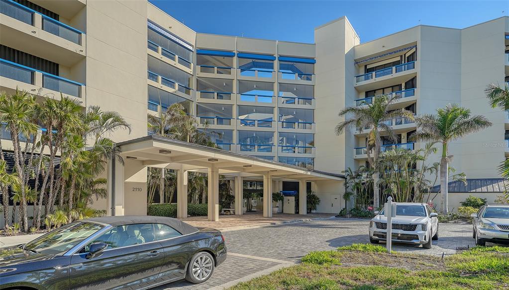 Picture of 2110 Harbourside Drive Unit 522, Longboat Key, FL 34228