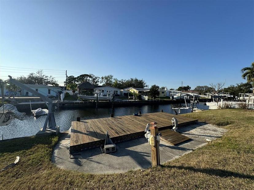 Picture of 9524 Treasure Lane Ne, St Petersburg FL 33702