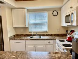 Picture of 305 47Th Avenue Drive W Unit 143, Bradenton, FL 34207