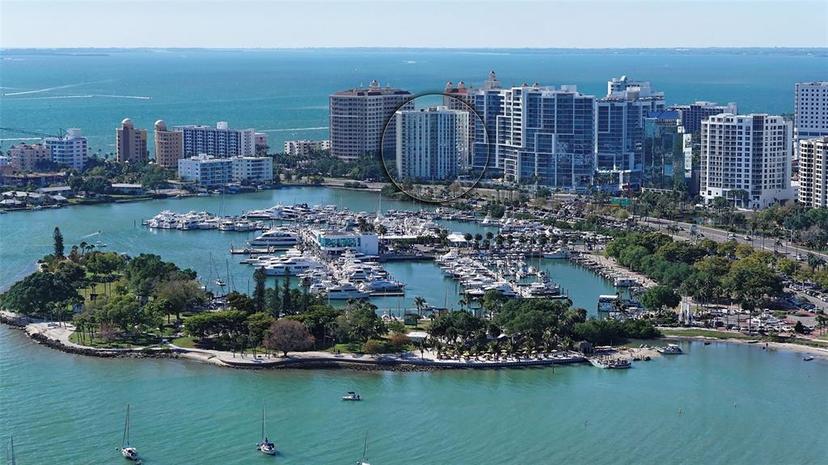Picture of 1111 N Gulfstream Avenue Unit 3E, Sarasota FL 34236