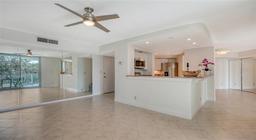Picture of 1111 N Gulfstream Avenue Unit 3E, Sarasota, FL 34236