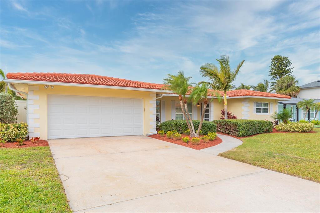 Picture of 1110 2Nd Avenue S, Tierra Verde, FL 33715