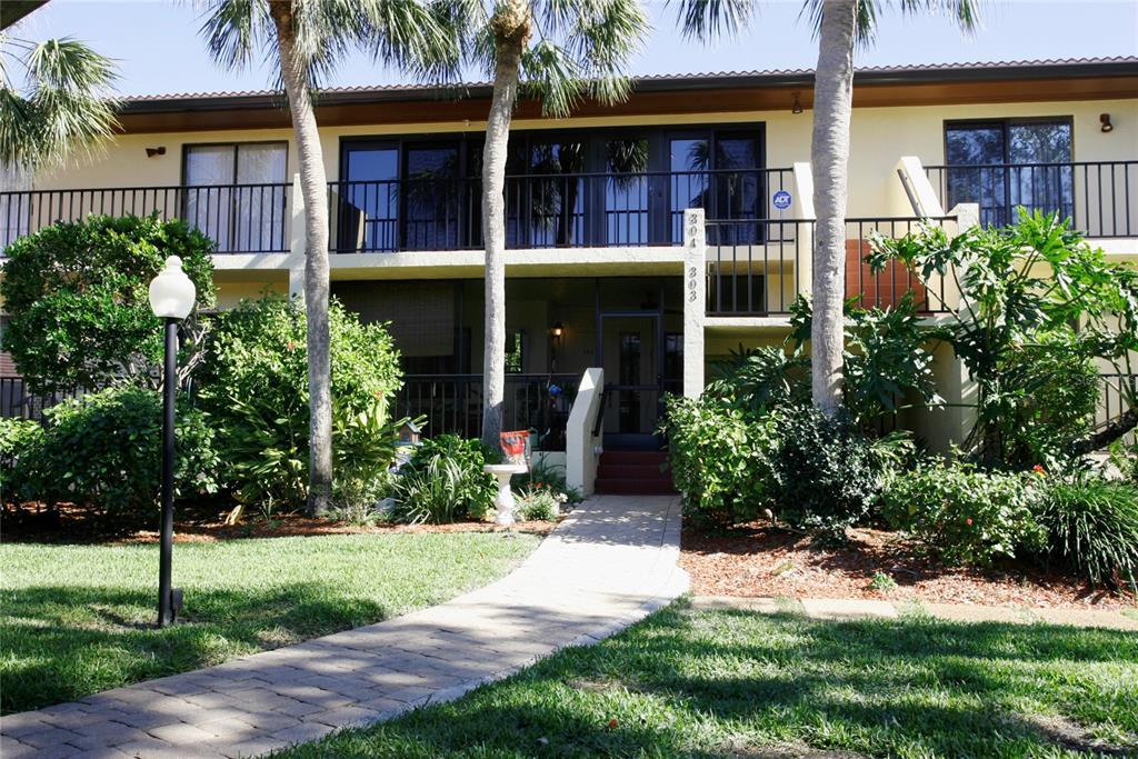 Picture of 6472 Seagull Drive Unit 303, Bradenton, FL 34210