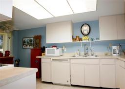 Picture of 6472 Seagull Drive Unit 303, Bradenton, FL 34210