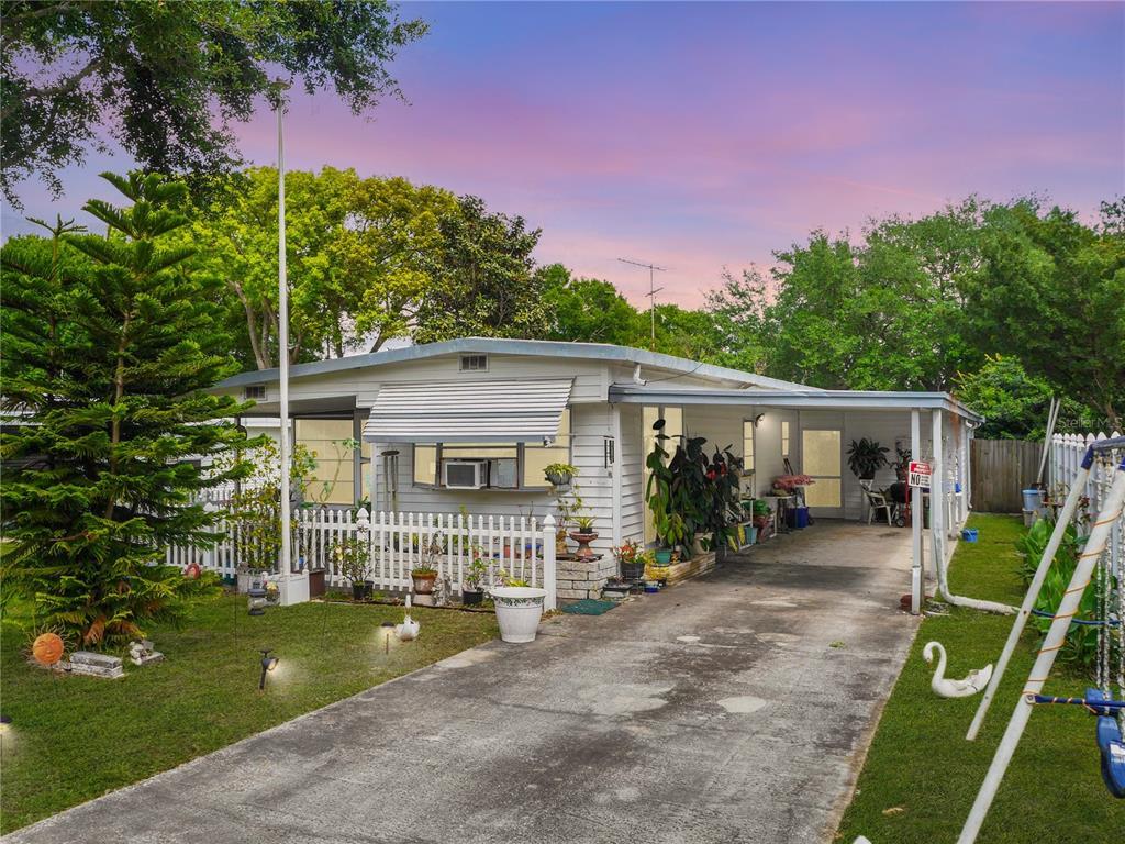 Picture of 522 Skyline Drive E, Lakeland, FL 33801