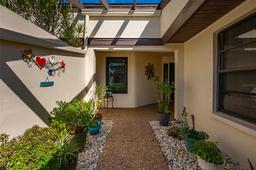 Picture of 3663 Muirfield Drive Unit 4B, Sarasota, FL 34238