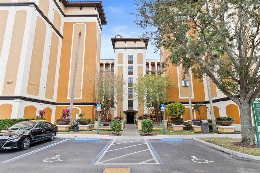 Picture of 12527 Floridays Resort Drive Unit E102, Orlando FL 32821