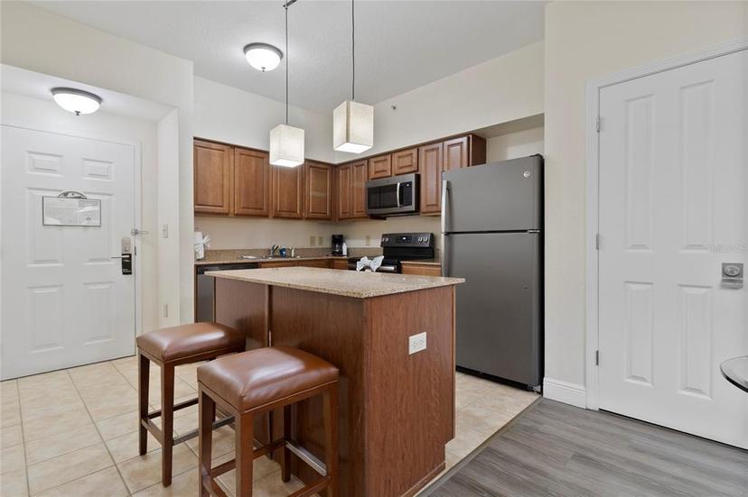 Picture of 12527 Floridays Resort Drive Unit E102, Orlando FL 32821