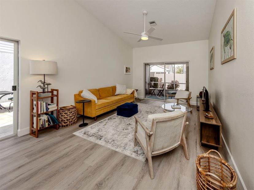 Picture of 703 Ironwood Drive Unit 114, Venice FL 34292