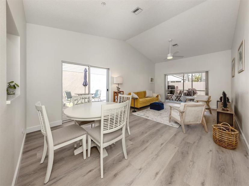 Picture of 703 Ironwood Drive Unit 114, Venice FL 34292