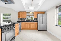 Picture of 5916 Bonaventure Place, Sarasota, FL 34243