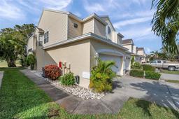 Picture of 1050 Starkey Road Unit 2701, Largo, FL 33771