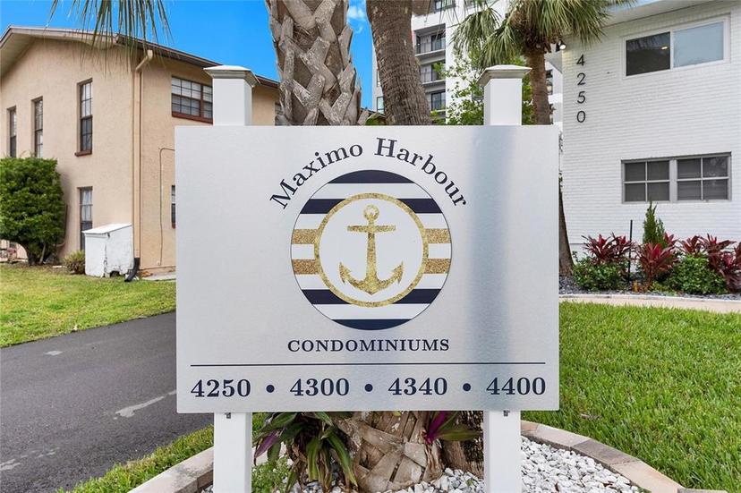 Picture of 4250 37Th Street S Unit 5, St Petersburg FL 33711
