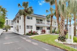 Picture of 4250 37Th Street S Unit 5, St Petersburg, FL 33711