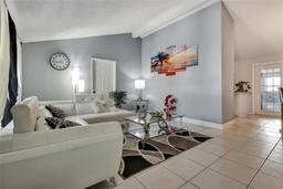 Picture of 10114 Chimney Hill Court, Tampa, FL 33615