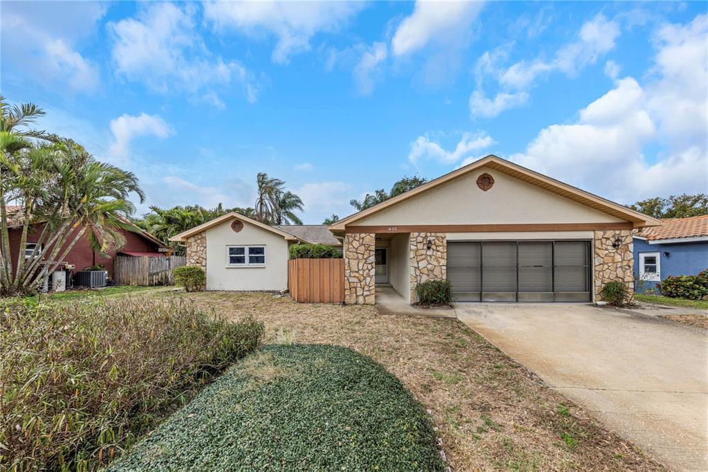 Picture of 435 Meadowlark Lane, Palm Harbor, FL 34683