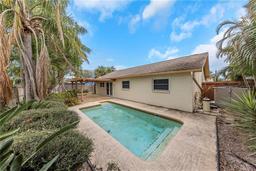 Picture of 435 Meadowlark Lane, Palm Harbor, FL 34683