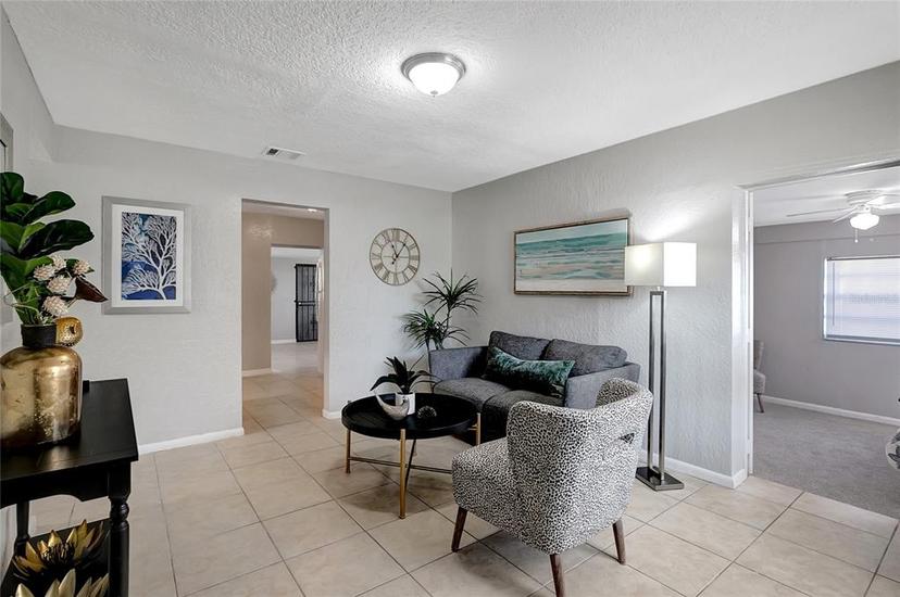 Picture of 10926 N Lantana Avenue, Tampa FL 33612