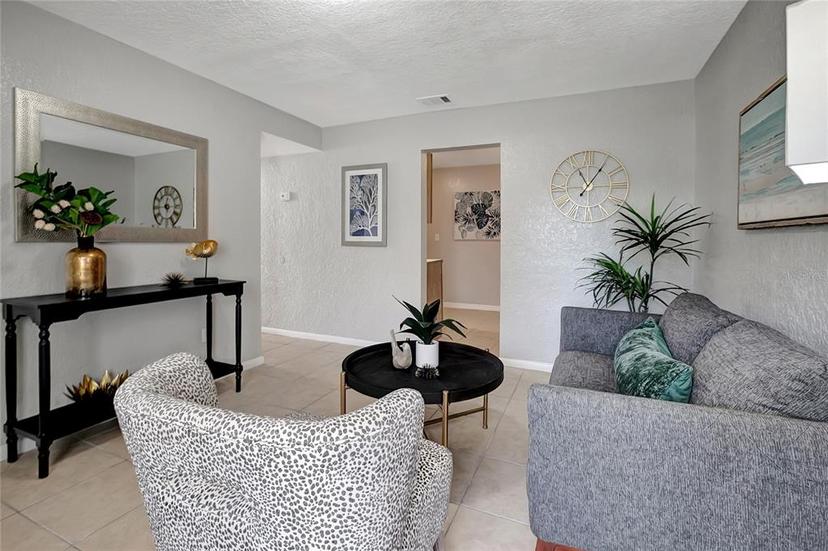 Picture of 10926 N Lantana Avenue, Tampa FL 33612