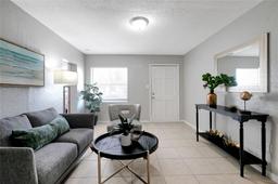 Picture of 10926 N Lantana Avenue, Tampa, FL 33612