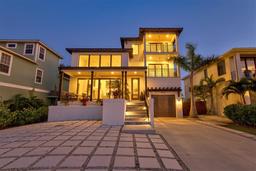 Picture of 1914 Riverside Drive E, Bradenton, FL 34208