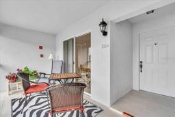Picture of 6807 Stone River Road Unit 204, Bradenton, FL 34203